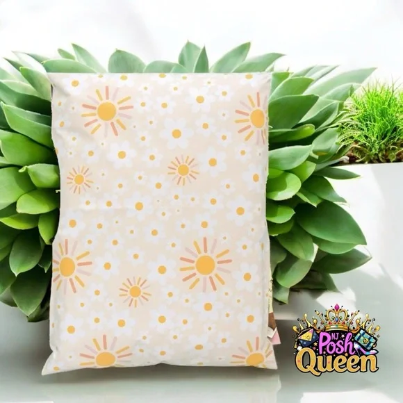 Daisies Poly Mailers 12x15.5 Pack of 25 - Picture 2 of 7